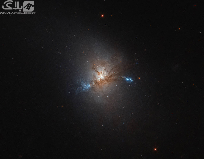 کهکشان عدسی NGC 1222