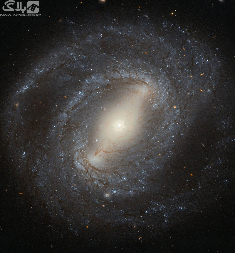 کهکشان مارپیچی میله‌ای NGC 4394